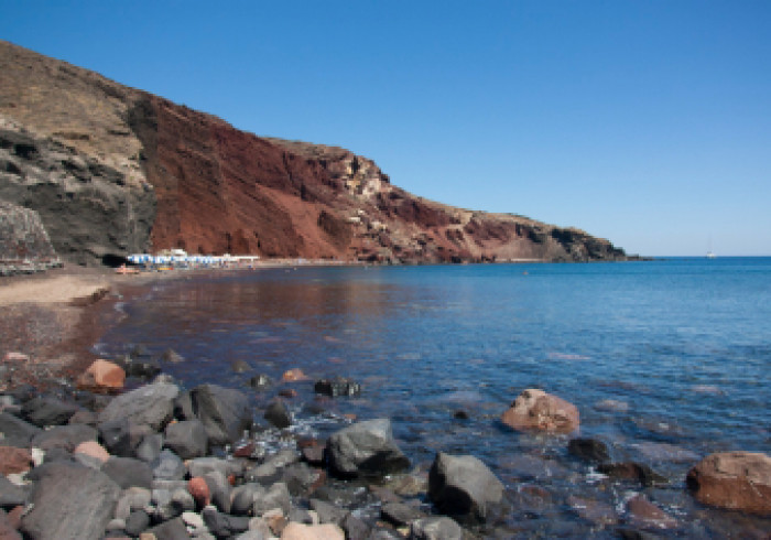Pebble_Beach_Santorini